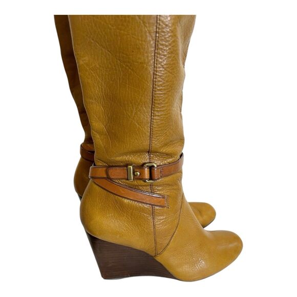 Coach Adair Pebble Grain Wedge Boots Sz 9 Saddle Color - Picture 2 of 4